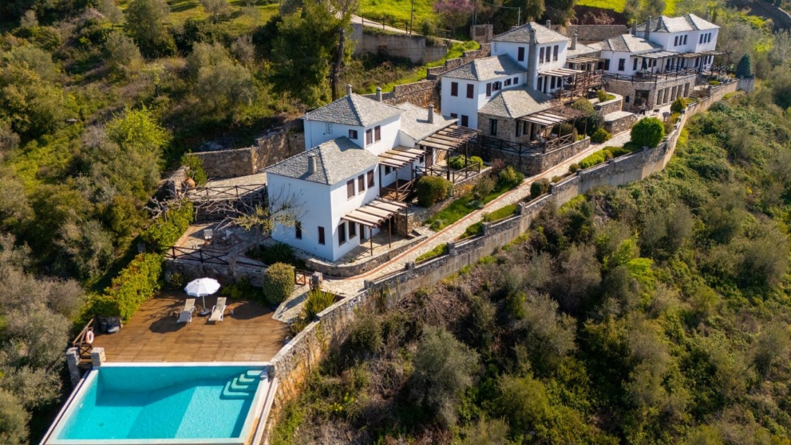 Esperos suites & villas